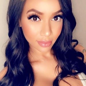 Meet your Posher, Breana